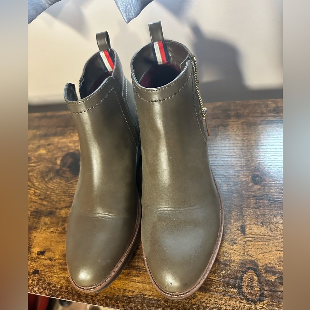 Tommy Hilfiger Brown Ankle Boots with Elastic Panels